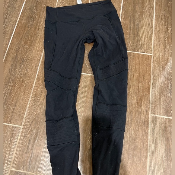 Black texture leggings - Picture 2 of 2